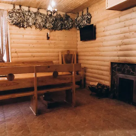 новий Szálloda *