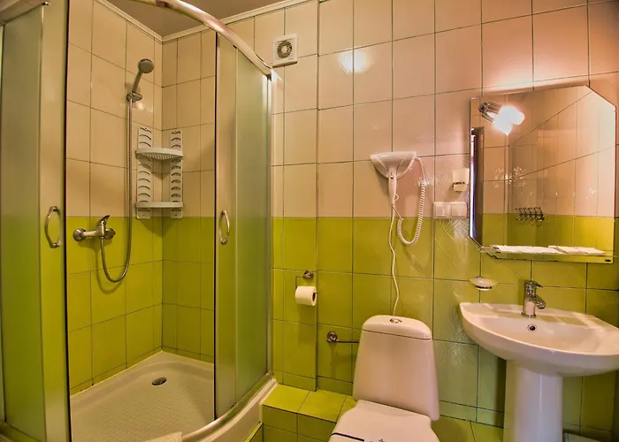 Hotel новий *