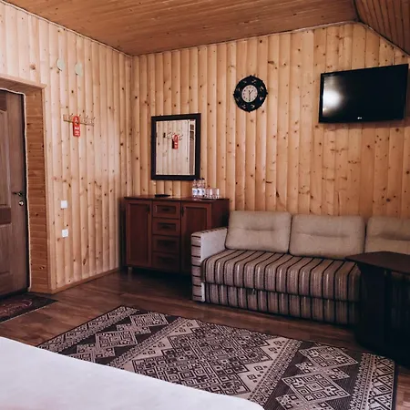 новий *